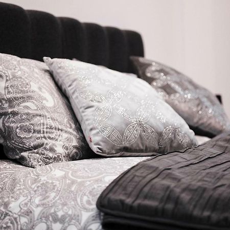 Cracow Jacuzzi Apartments - Silver Room Краков Экстерьер фото