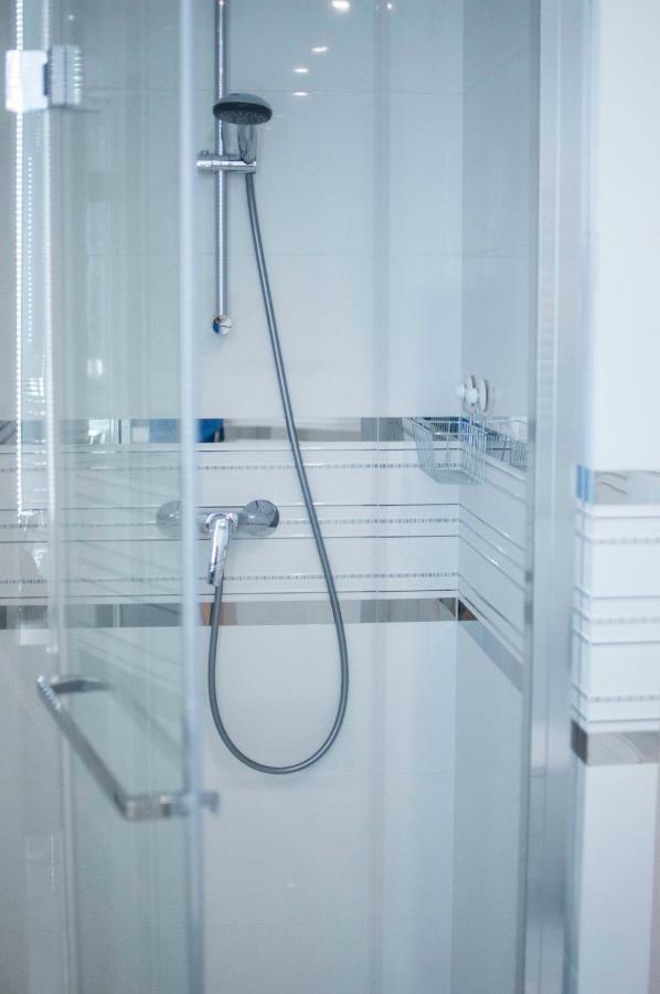 Cracow Jacuzzi Apartments - Silver Room Краков Экстерьер фото